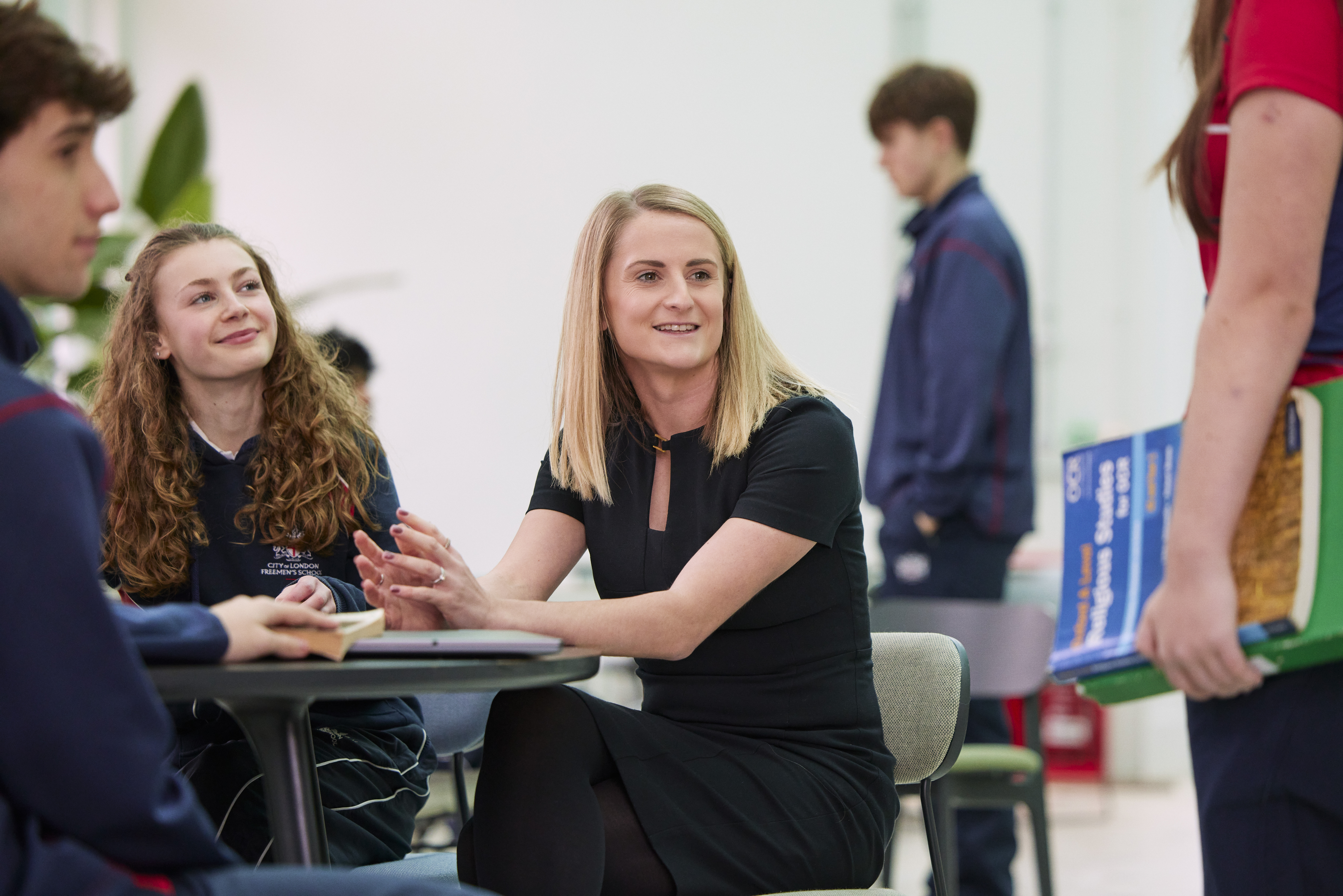 251119_FREEMENS_04_RACHAEL_0161